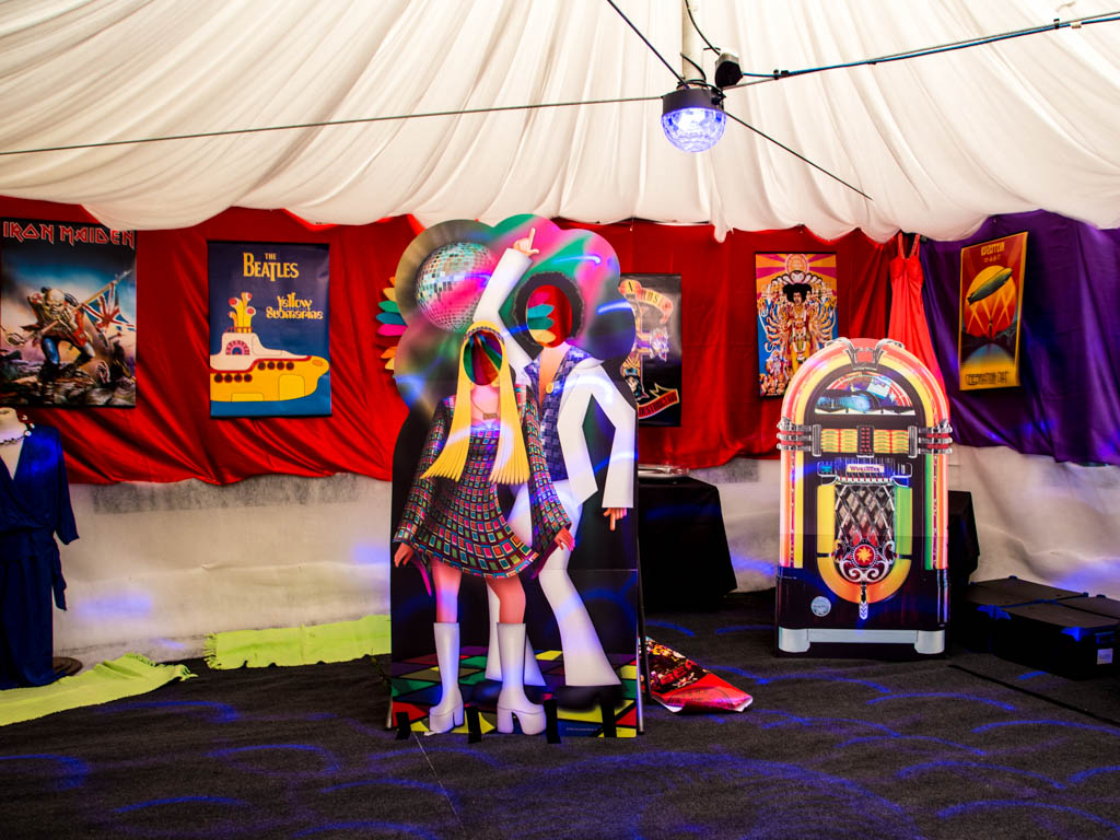 Black Drapes, Multicoloured flashes, hired tables and chairs
